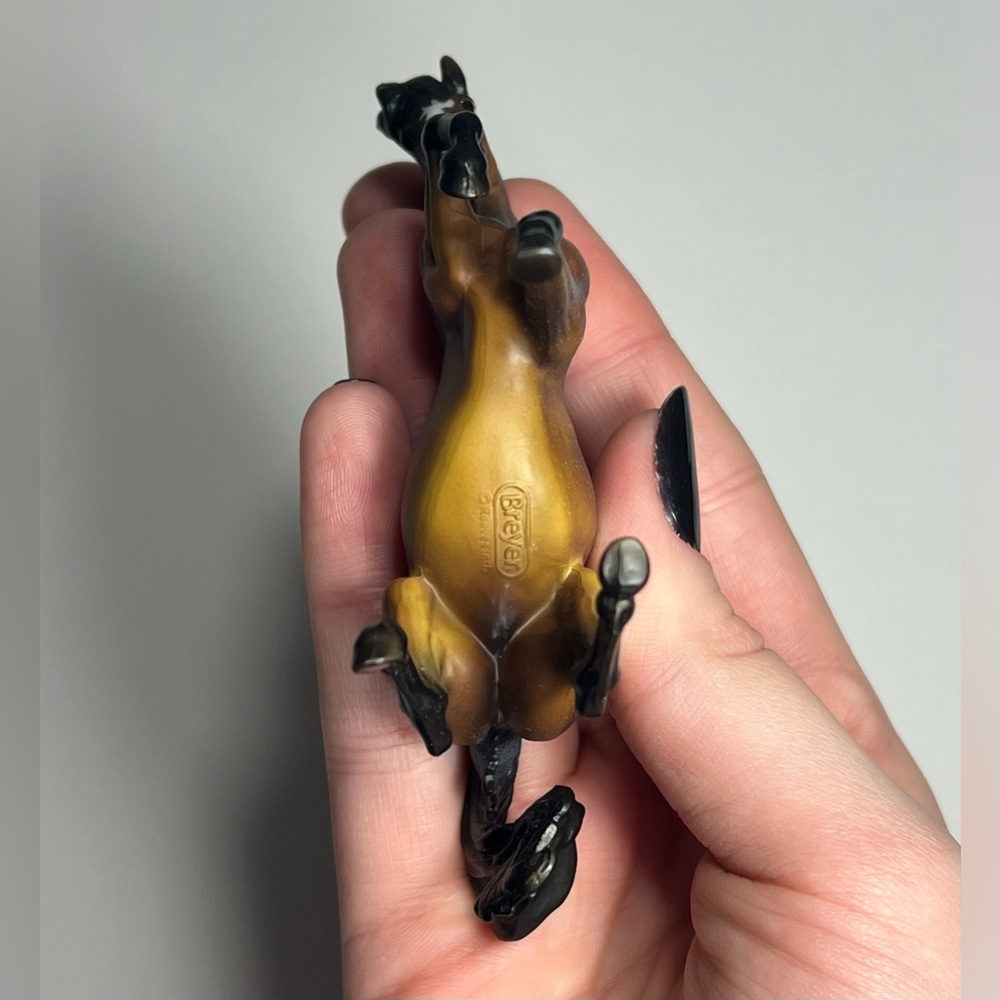 Breyer Stablemate Horse Model - Arran, #711368, 2020 BreyerFest - Picture 7 of 8